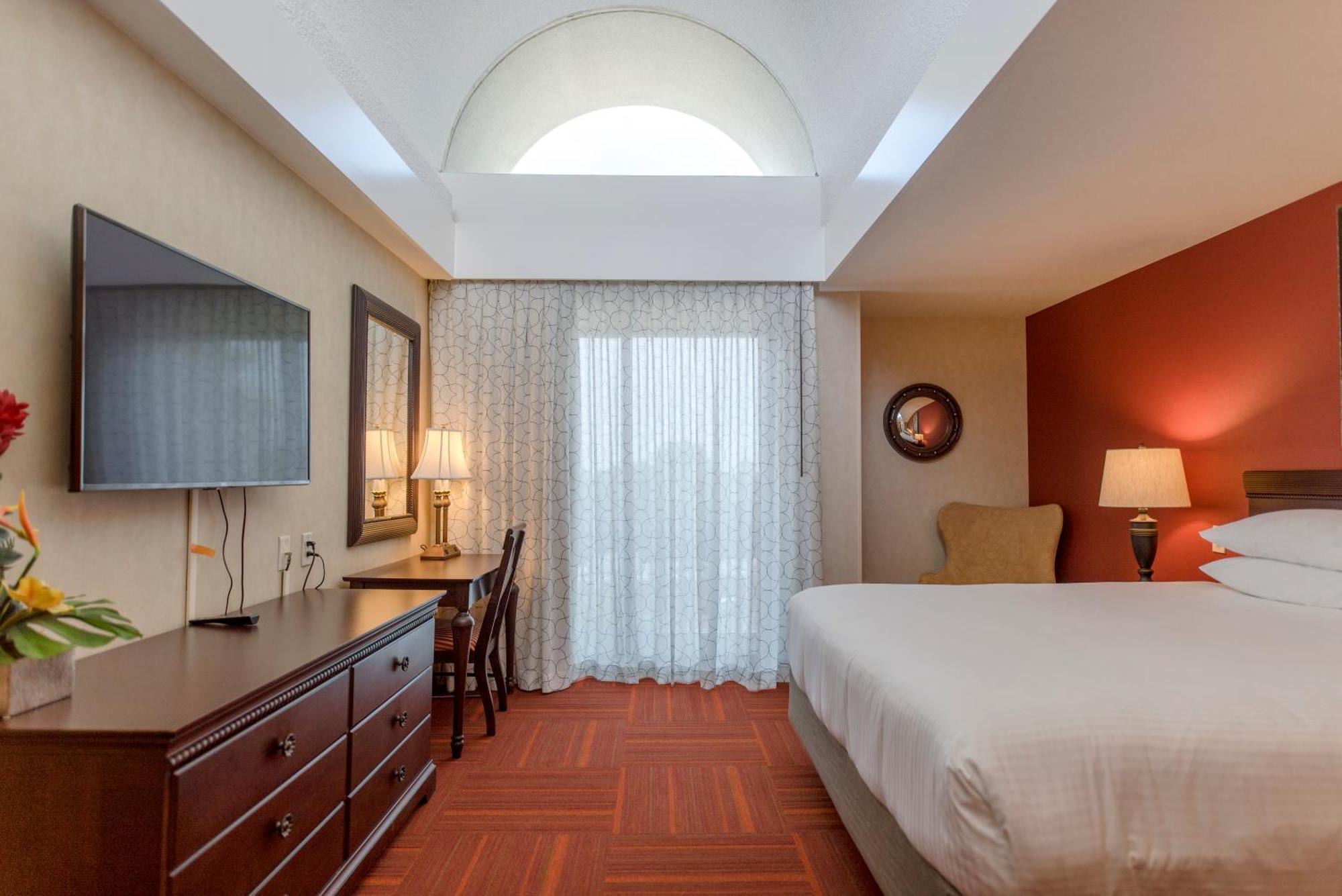ฮาวเวิร์ด จอห์นสัน บาย วินด์แฮม แอนาไฮม์ โฮเต็ล แอนด์ วอเตอร์ เพลย์กราวด์ Hotel ภายนอก รูปภาพ