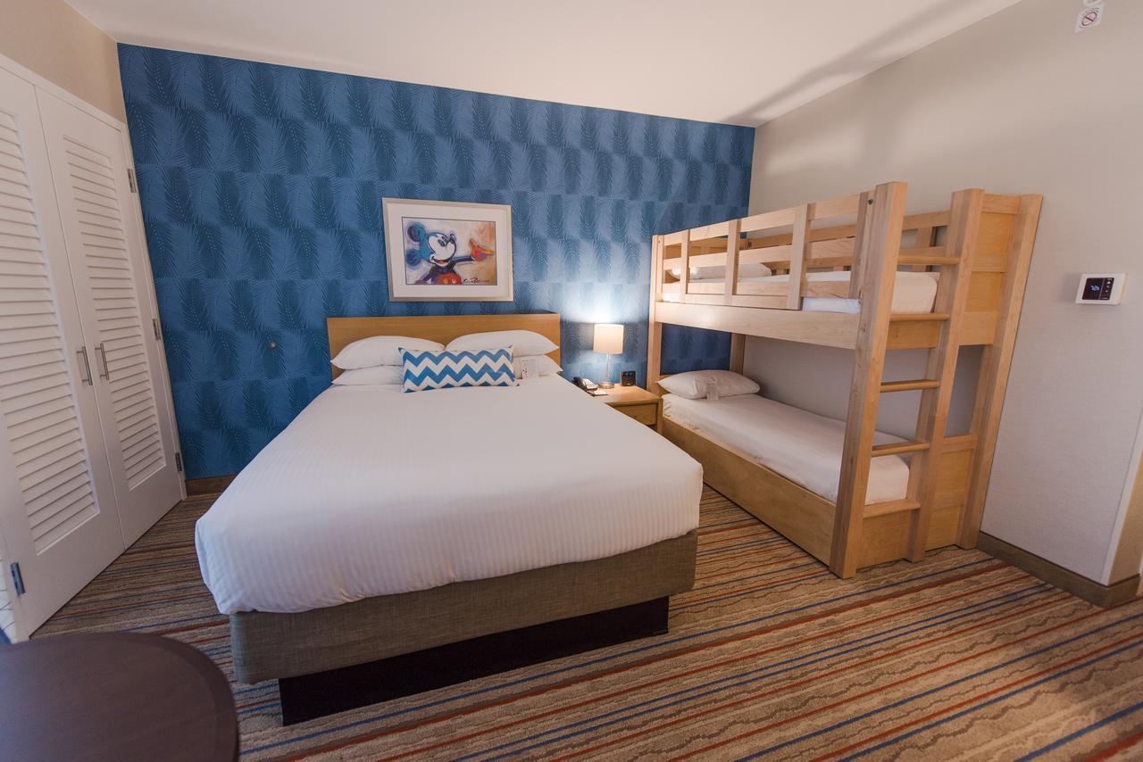 ฮาวเวิร์ด จอห์นสัน บาย วินด์แฮม แอนาไฮม์ โฮเต็ล แอนด์ วอเตอร์ เพลย์กราวด์ Hotel ภายนอก รูปภาพ